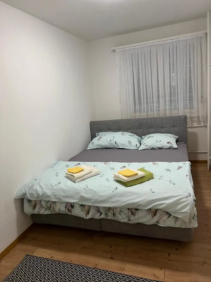 Mym Now Apartment In Berna